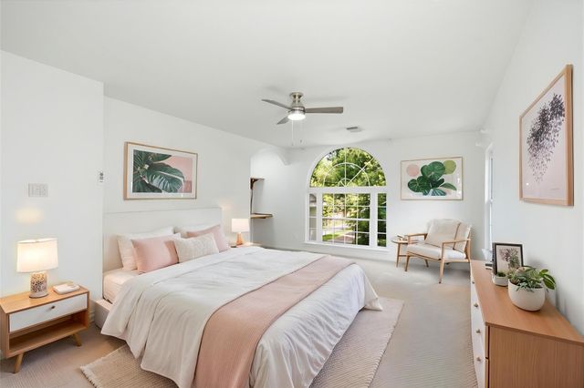710 W 10th Street, Houston, TX 77008