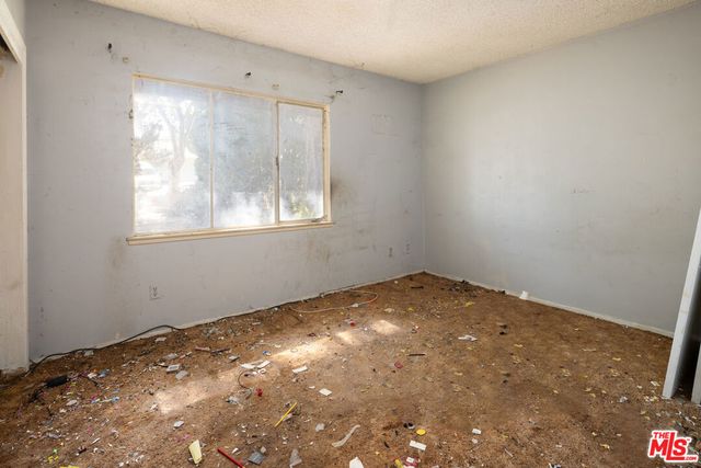 11342 Jeff Avenue, Lakeview Terrace, CA 91342