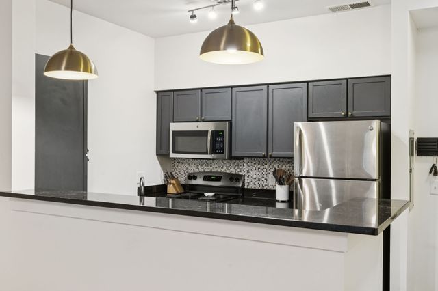 410 Rosedale Ave Apt 107, Nashville, TN 37211