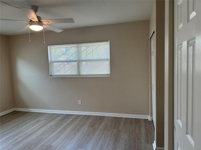 334 33RD AVENUE N, St Petersburg, FL 33704
