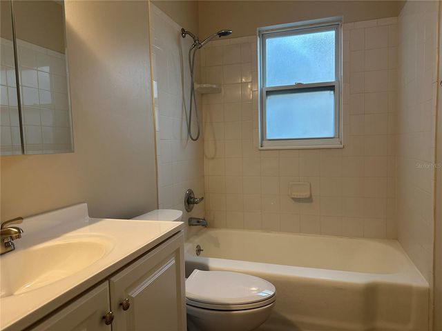 334 33RD AVENUE N, St Petersburg, FL 33704