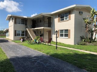 334 33RD AVENUE N, St Petersburg, FL 33704