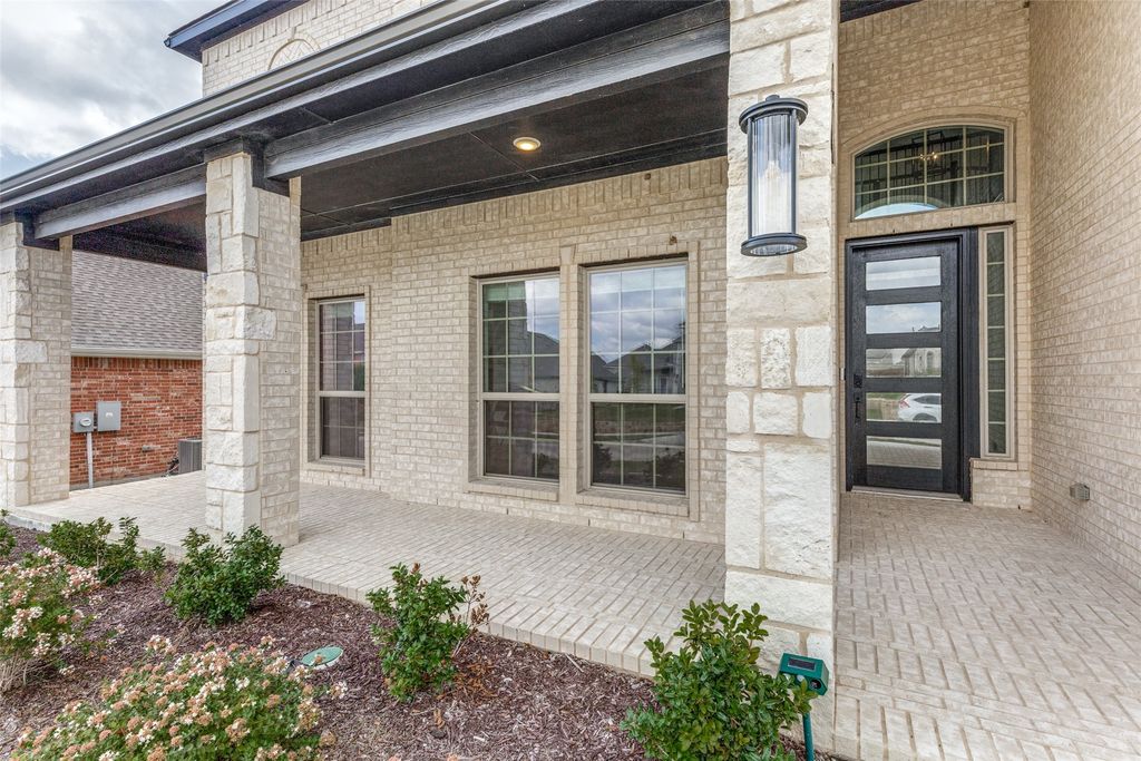 5213 Deep Creek Drive, Fort Worth, TX 76179 — photo 3