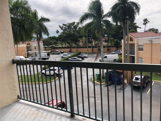 6280 NW 186th St 311, Hialeah, FL 33015