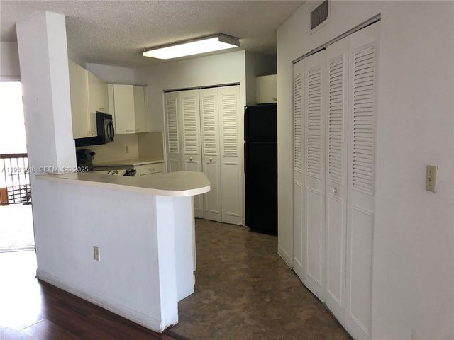 6280 NW 186th St 311, Hialeah, FL 33015