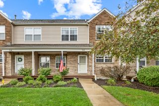 516 Clayton Circle 516, Sycamore, IL 60178