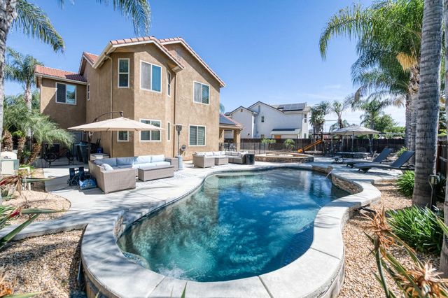 6977 E Michigan Avenue, Fresno, CA 93727