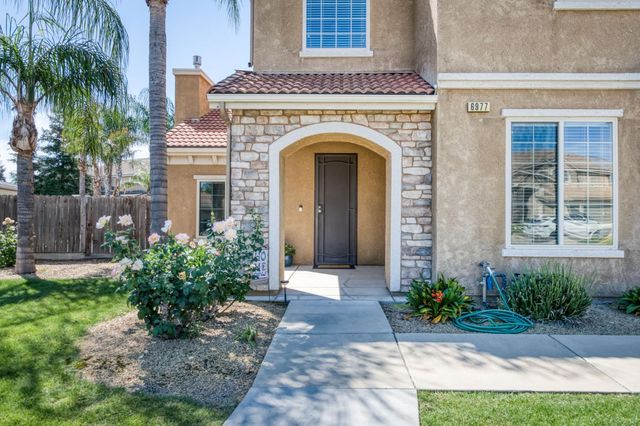6977 E Michigan Avenue, Fresno, CA 93727