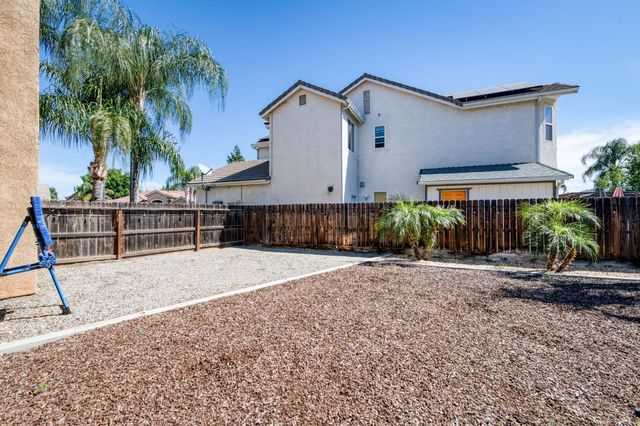 6977 E Michigan Avenue, Fresno, CA 93727