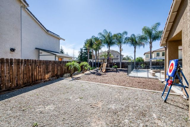 6977 E Michigan Avenue, Fresno, CA 93727