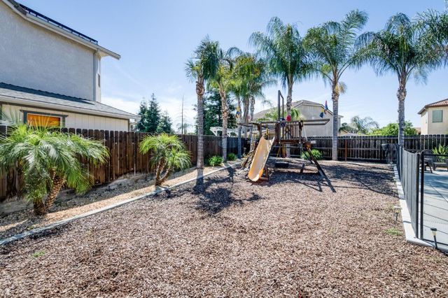 6977 E Michigan Avenue, Fresno, CA 93727