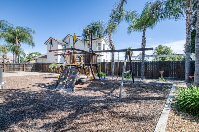 6977 E Michigan Avenue, Fresno, CA 93727