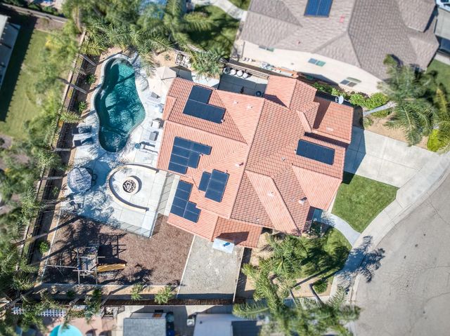 6977 E Michigan Avenue, Fresno, CA 93727