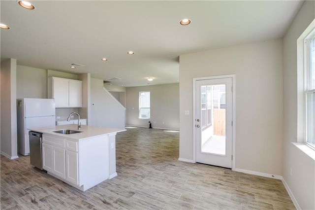 444 Delta CRST, Maxwell, TX 78656
