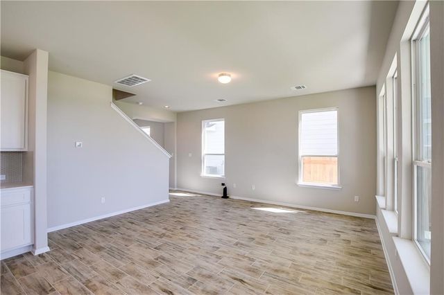 444 Delta CRST, Maxwell, TX 78656