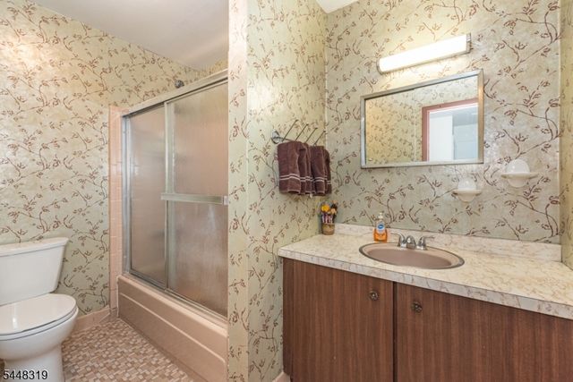 109 Leamoor Dr, Parsippany-troy Hills Twp., NJ 07054
