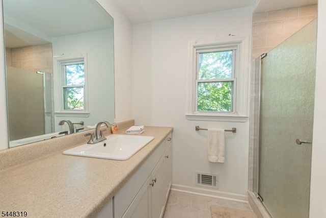 109 Leamoor Dr, Parsippany-troy Hills Twp., NJ 07054