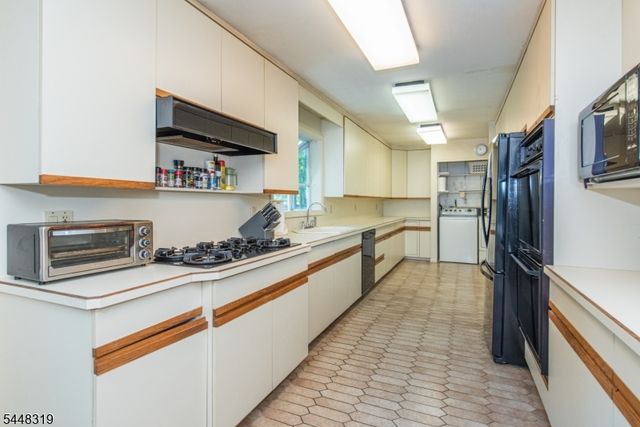 109 Leamoor Dr, Parsippany-troy Hills Twp., NJ 07054