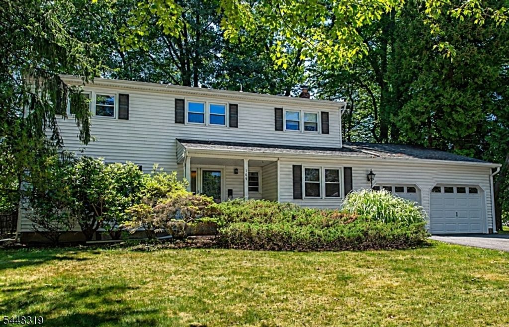 109 Leamoor Dr, Parsippany-troy Hills Twp., NJ 07054