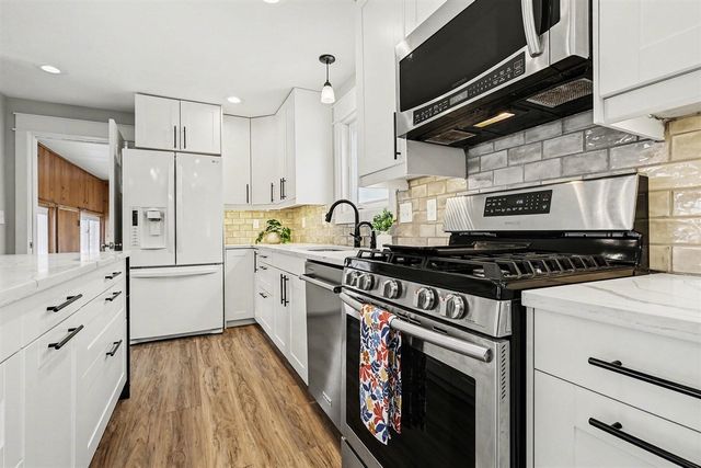 880 Paw Paw Drive, Holland, MI 49423