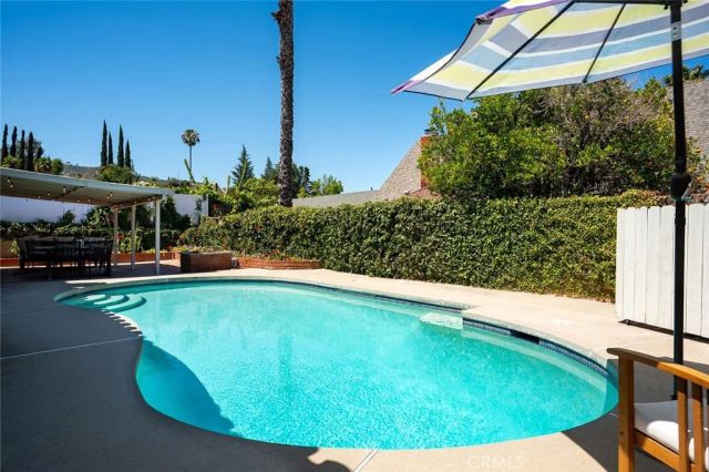 33 N Madrid, Newbury Park, CA 91320