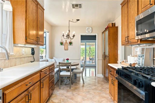 33 N Madrid, Newbury Park, CA 91320