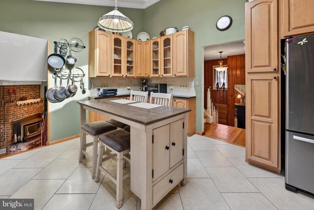 2803 WATERFORD DR, Cinnaminson, NJ 08077