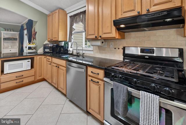 2803 WATERFORD DR, Cinnaminson, NJ 08077