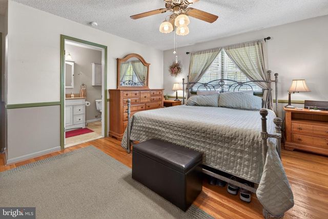 2803 WATERFORD DR, Cinnaminson, NJ 08077