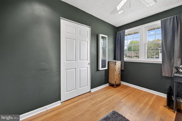 2803 WATERFORD DR, Cinnaminson, NJ 08077