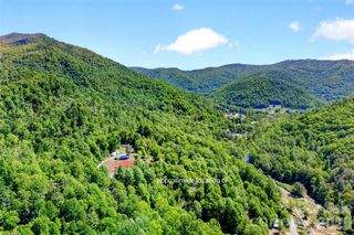 V/L Wolf Crossing, Bakersville, NC 28705