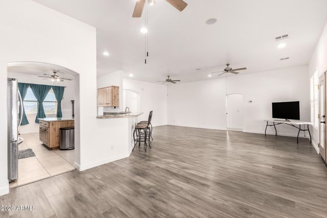 21404 W CARAVAGGIO Lane, Wittmann, AZ 85361