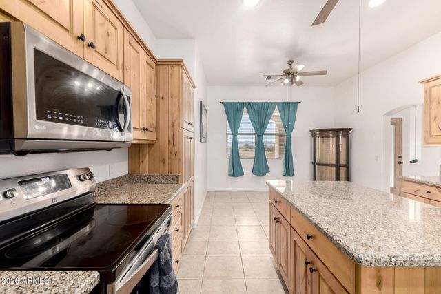 21404 W CARAVAGGIO Lane, Wittmann, AZ 85361