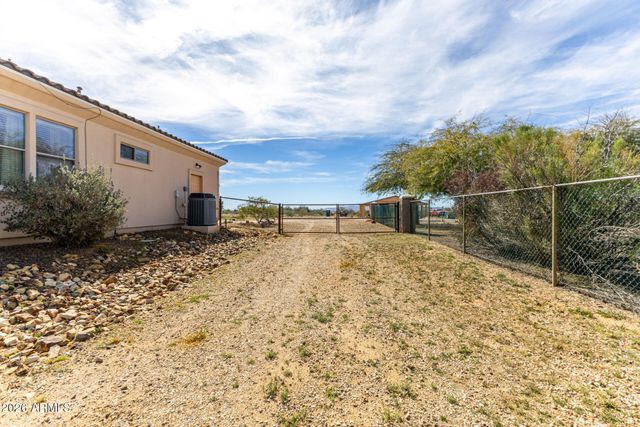 21404 W CARAVAGGIO Lane, Wittmann, AZ 85361