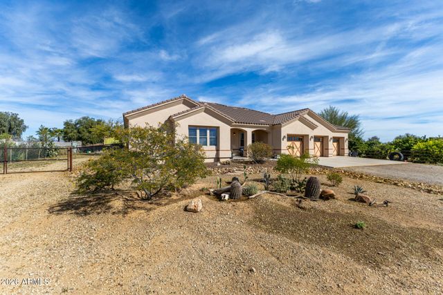 21404 W CARAVAGGIO Lane, Wittmann, AZ 85361