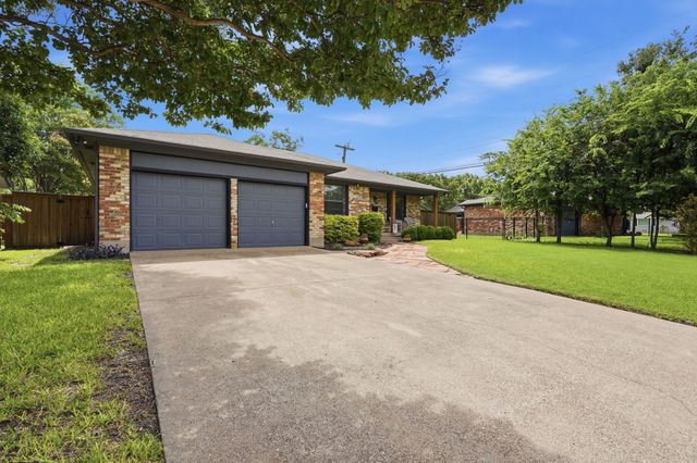 5808 Sunnywood Drive, Dallas, TX 75228