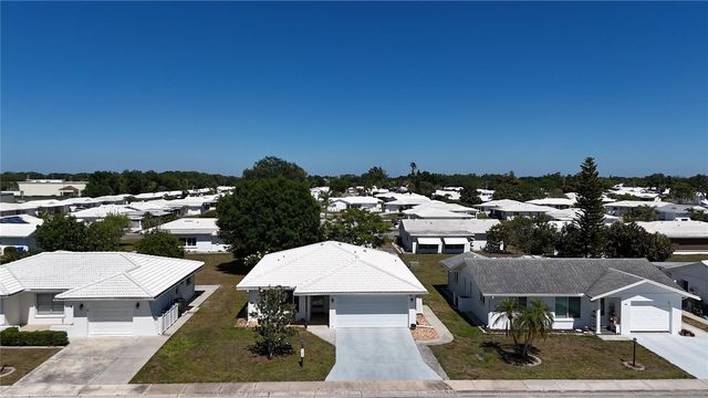 709 HICKORY LANE, Bradenton, FL 34208