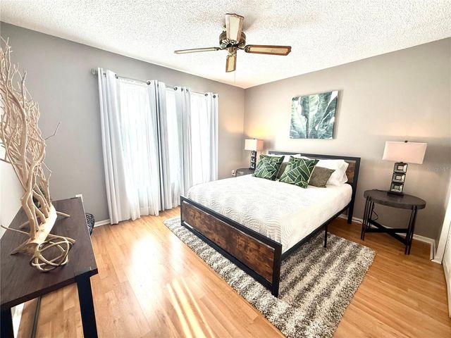 709 HICKORY LANE, Bradenton, FL 34208