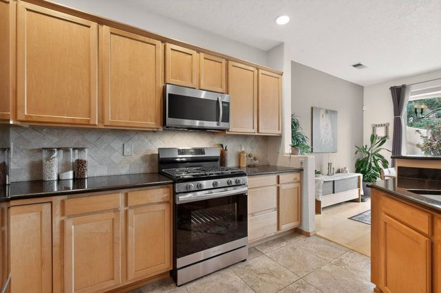 6232 Silverlace Trail NE, Albuquerque, NM 87111