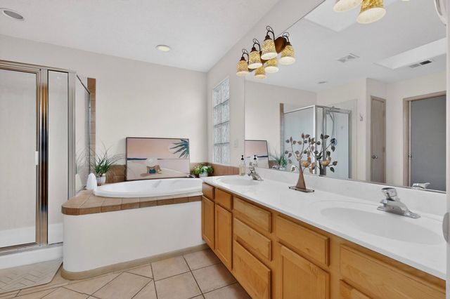 6232 Silverlace Trail NE, Albuquerque, NM 87111