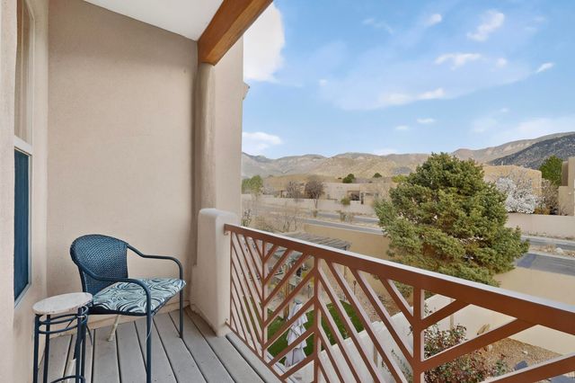 6232 Silverlace Trail NE, Albuquerque, NM 87111