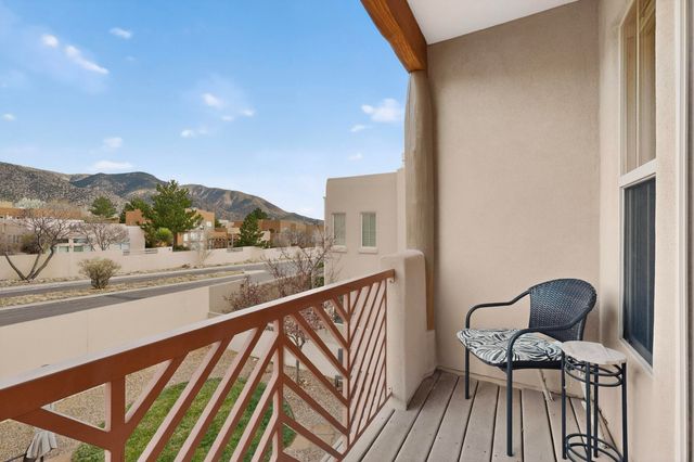 6232 Silverlace Trail NE, Albuquerque, NM 87111