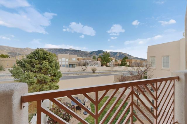 6232 Silverlace Trail NE, Albuquerque, NM 87111