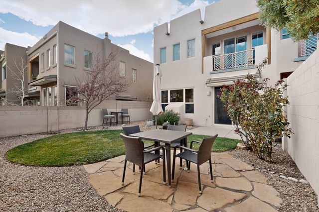 6232 Silverlace Trail NE, Albuquerque, NM 87111