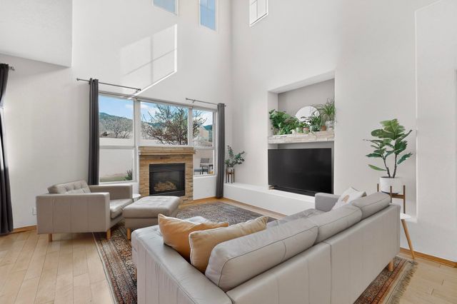 6232 Silverlace Trail NE, Albuquerque, NM 87111