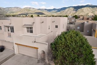 6232 Silverlace Trail NE, Albuquerque, NM 87111