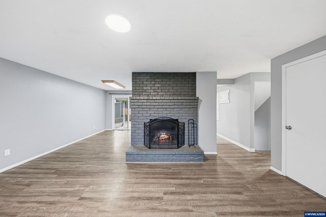 1317 Parkway Dr NW, Salem, OR 97304