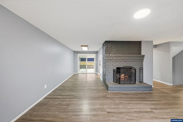 1317 Parkway Dr NW, Salem, OR 97304