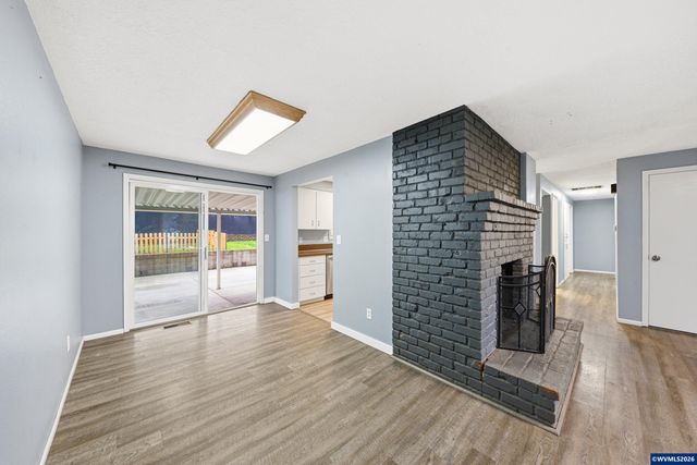 1317 Parkway Dr NW, Salem, OR 97304