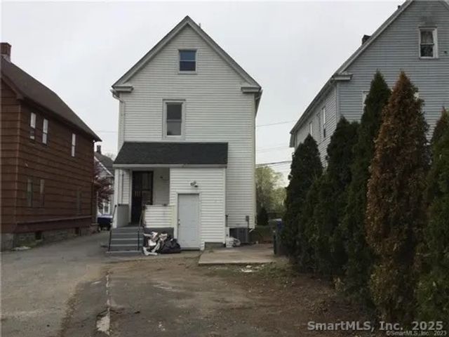 368 Lenox Avenue, Bridgeport, CT 06605